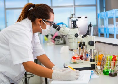 Laboratorio Clínico y Biomédico